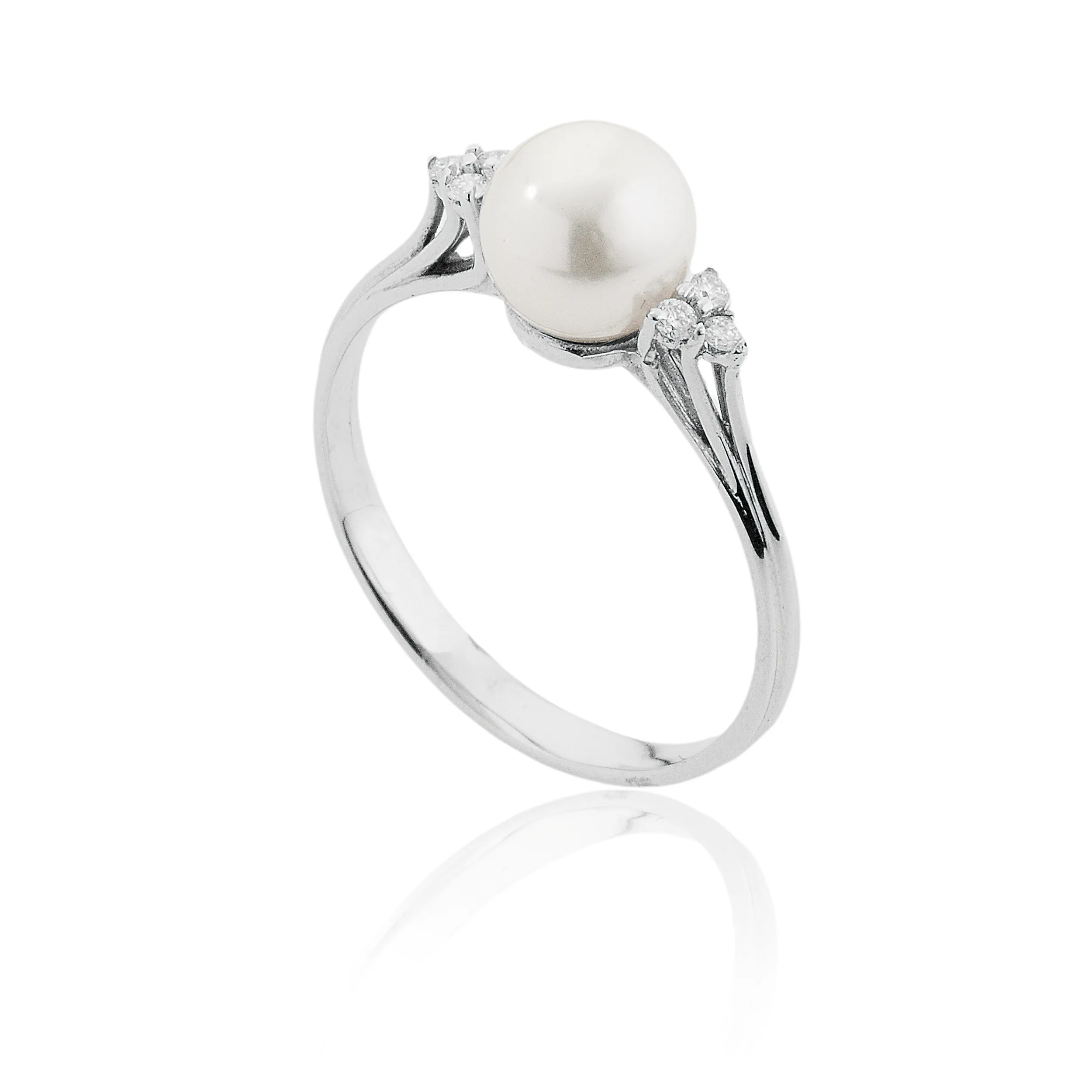 Anello con Perla Akoya 8 - 8,5 e Diamanti