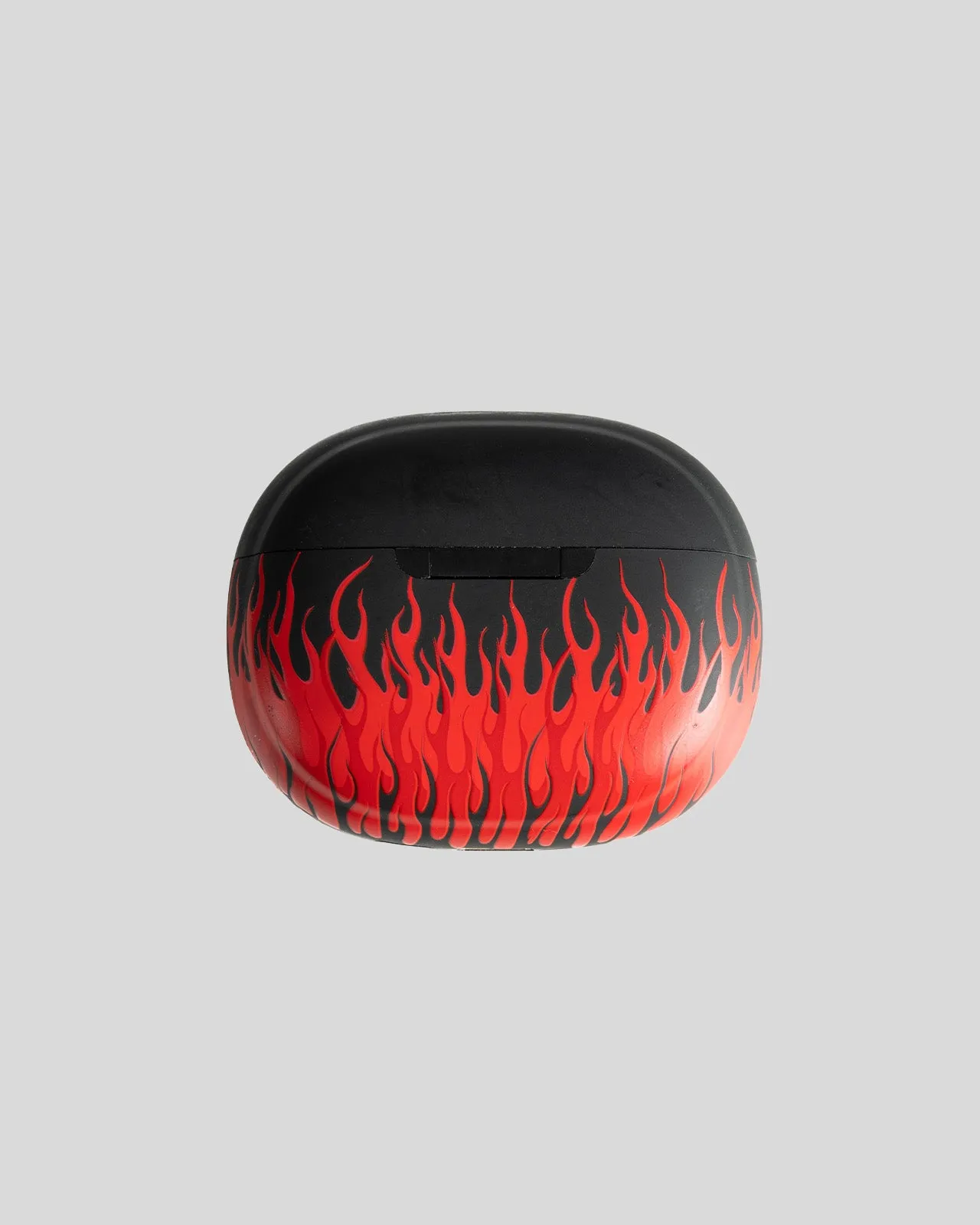 AURICOLARI NERI CON FIAMME ROSSE E LOGO BIANCO