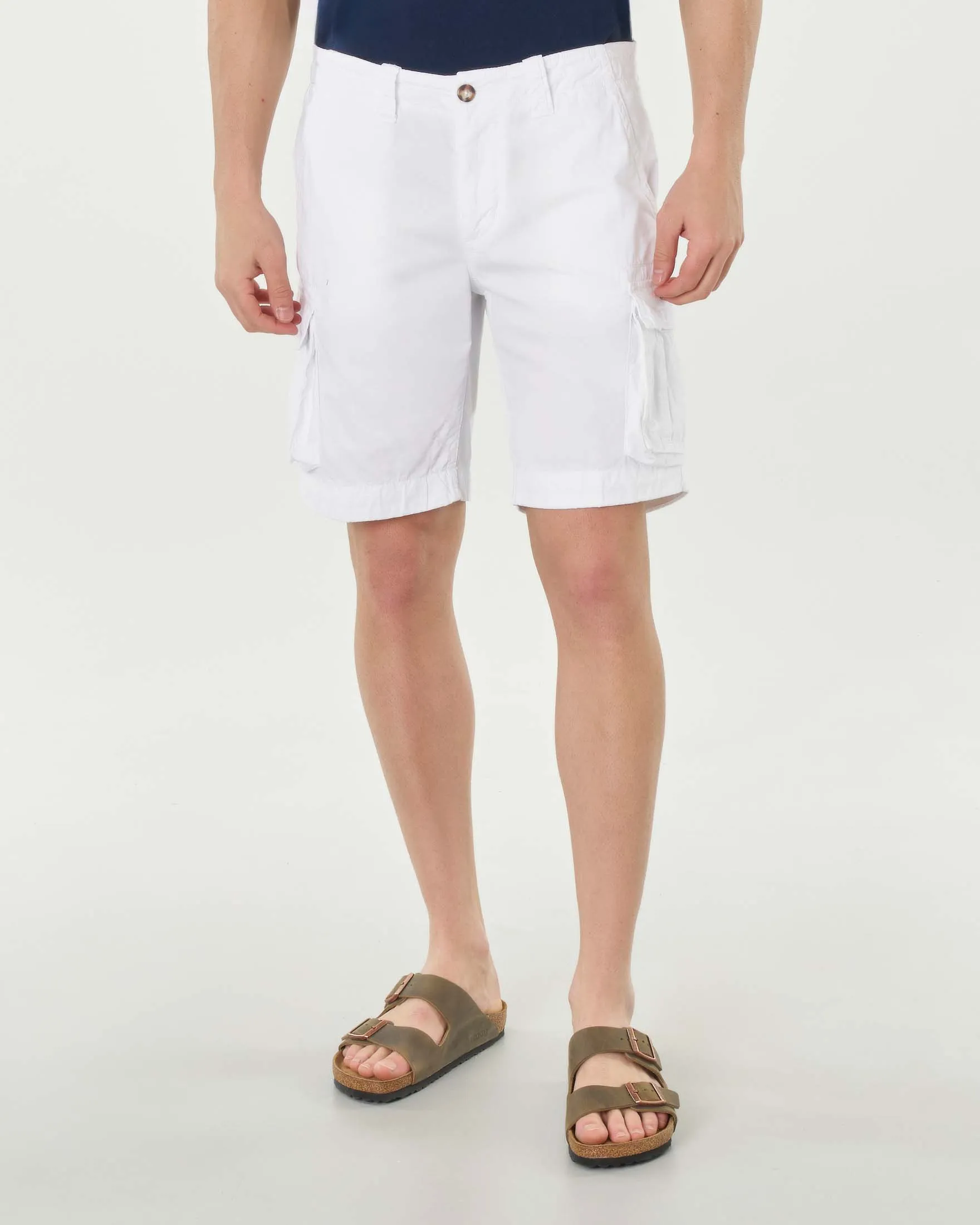 Bermuda bianco tasconato in gabardina leggera di puro cotone