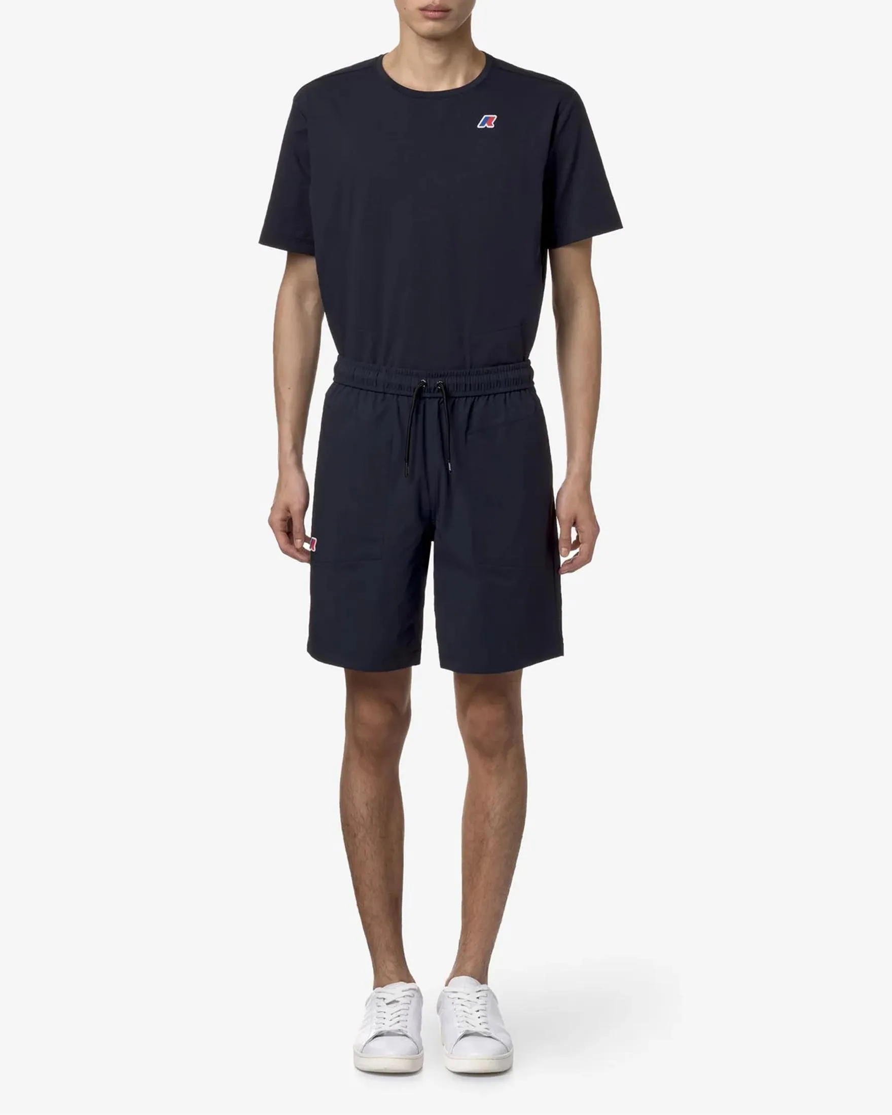Bermuda blu in tessuto tecnico stretch
