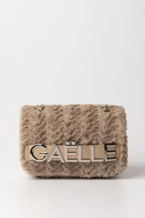 Borsa a tracolla in ecopelliccia con logo Beige