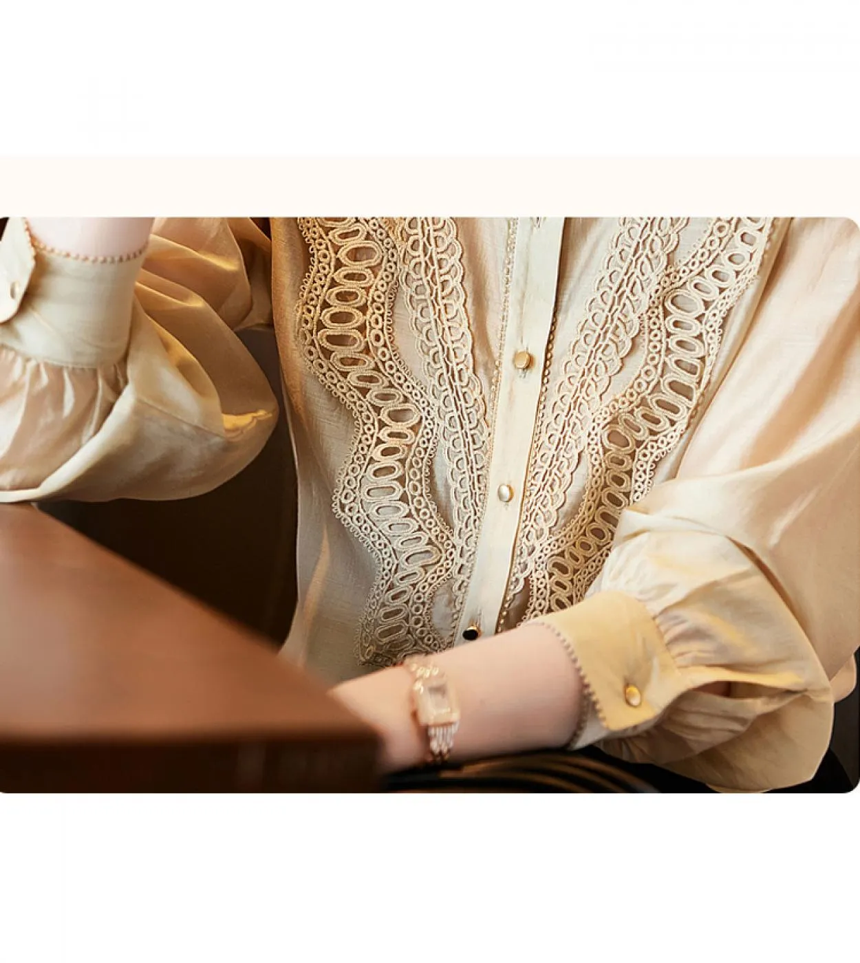 Colletto alla moda Elegante camicetta di pizzo albicocca Maglie a maniche lunghe autunnali Camicia primaverile Top semplici Abit