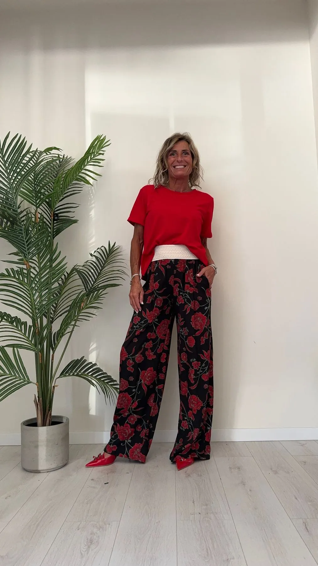 DAFNE - NI353P13 - T-SHIRT COTONE CON SPACCHETTI E MANICHE RISVOLTATE