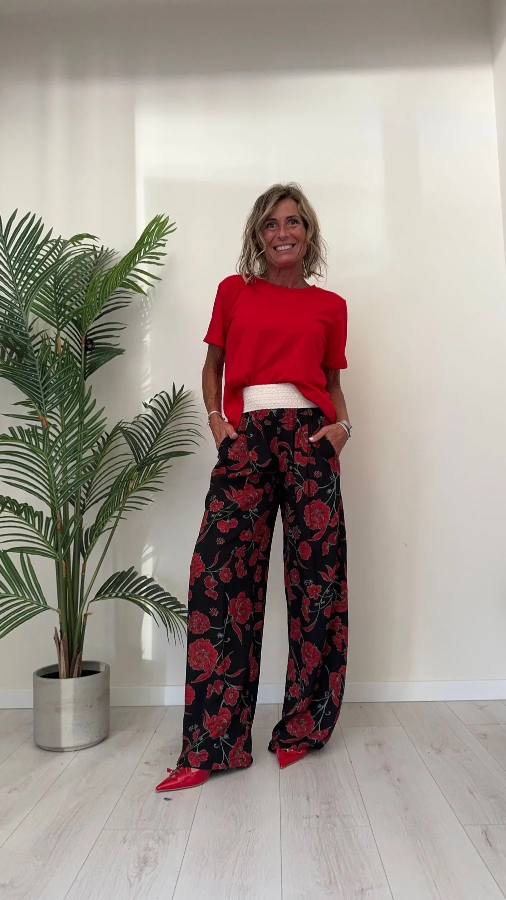 DAFNE - NI353P13 - T-SHIRT COTONE CON SPACCHETTI E MANICHE RISVOLTATE
