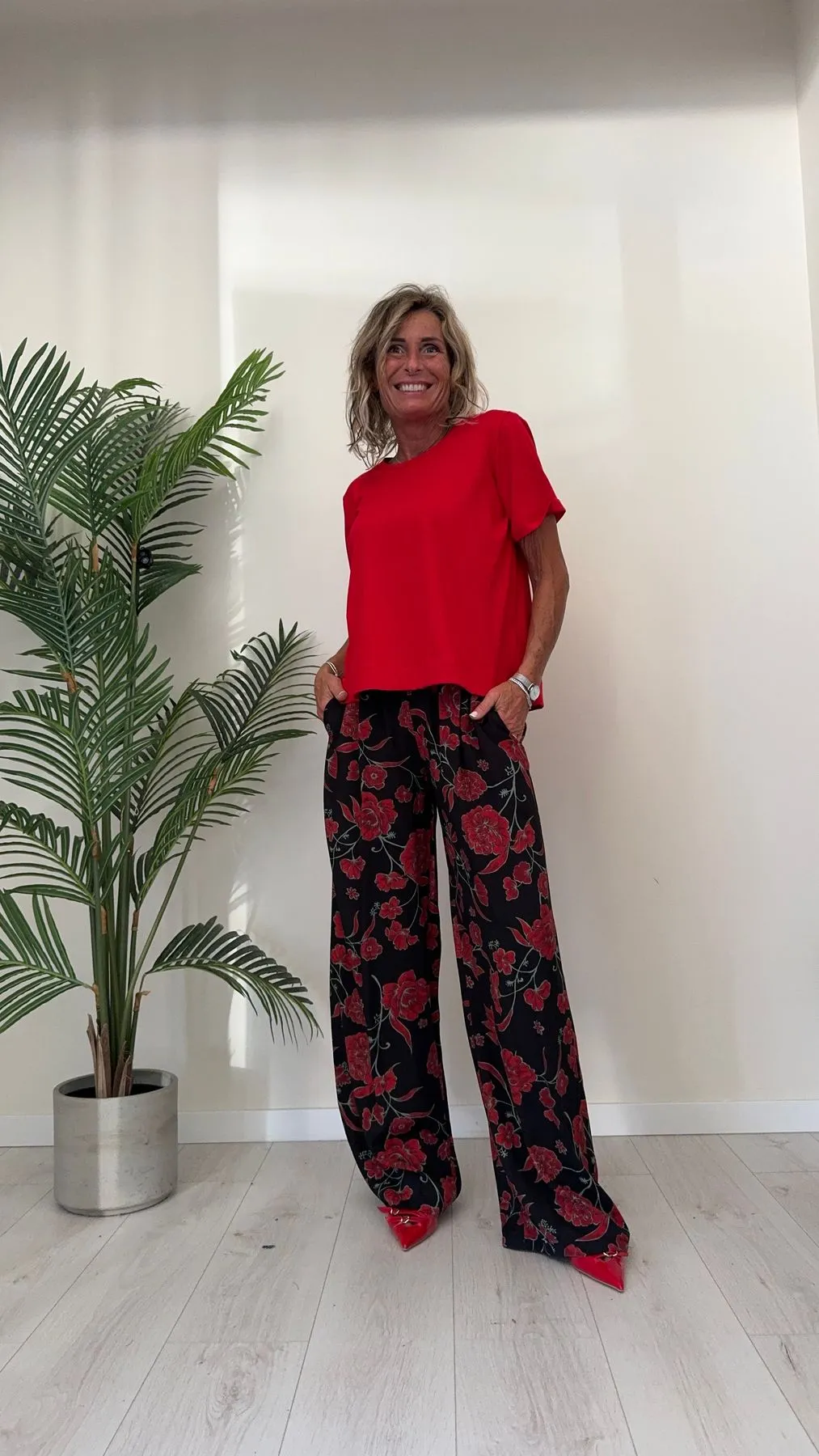 DAFNE - NI353P13 - T-SHIRT COTONE CON SPACCHETTI E MANICHE RISVOLTATE