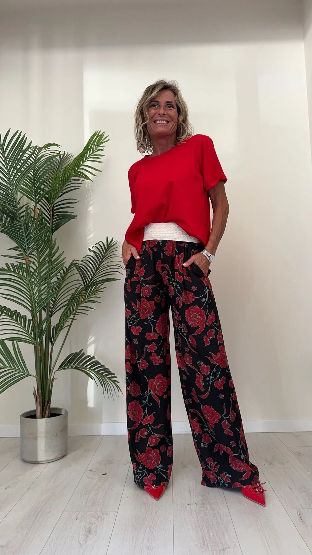 DAFNE - NI353P13 - T-SHIRT COTONE CON SPACCHETTI E MANICHE RISVOLTATE