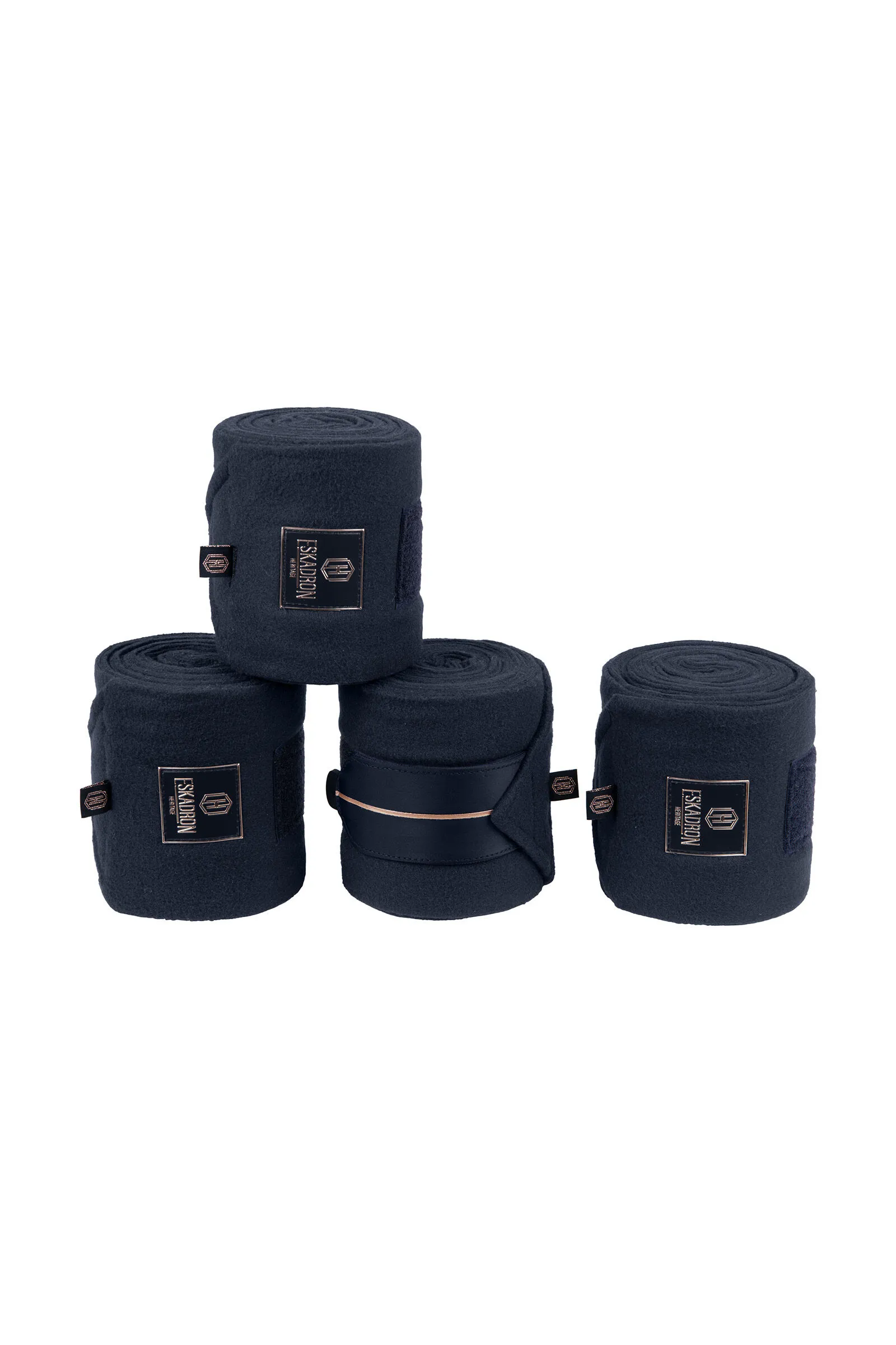 Eskadron Heritage AW2023 Bende in pile per Shetty