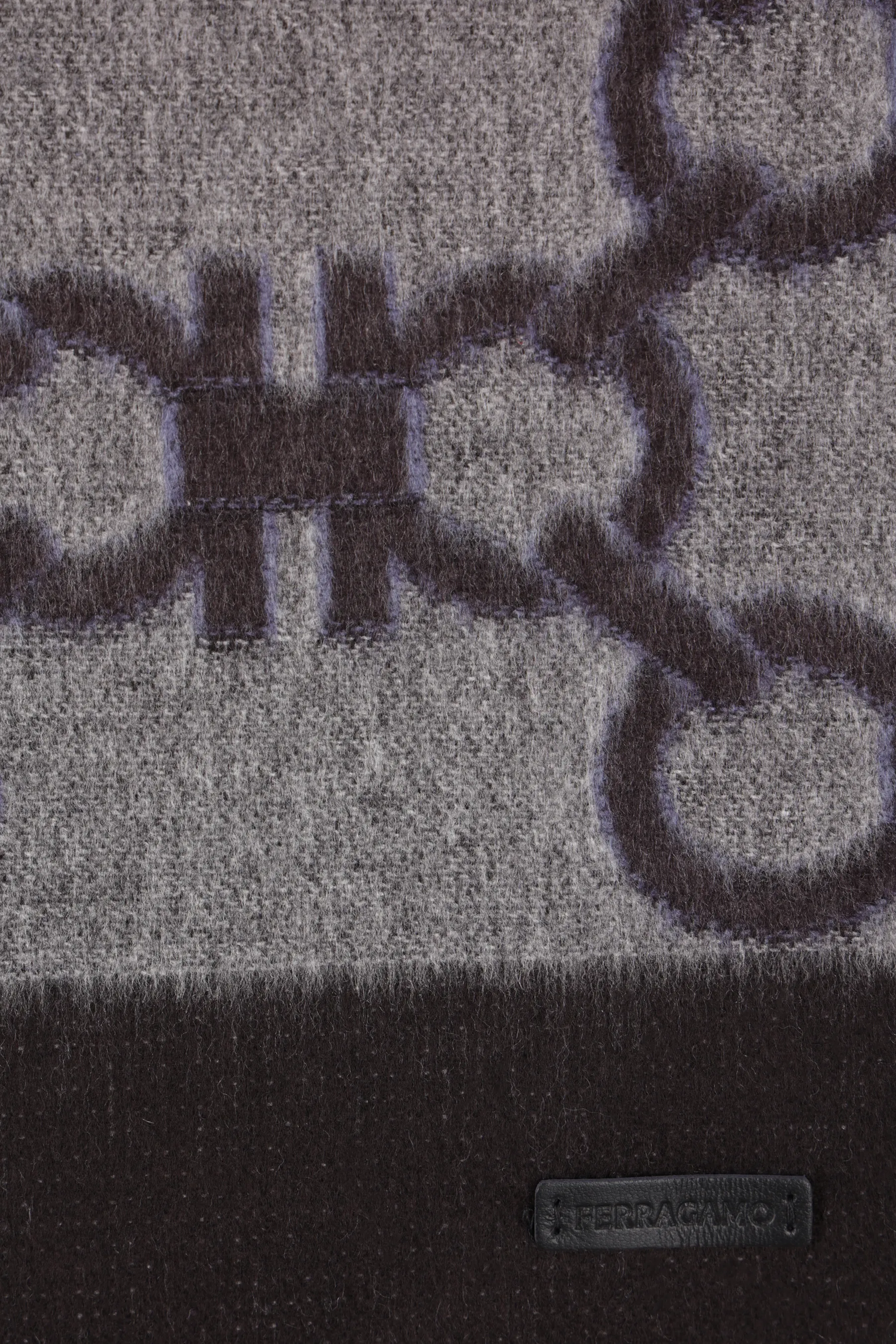  FERRAGAMO sciarpa Gancini in seta e cashmere 