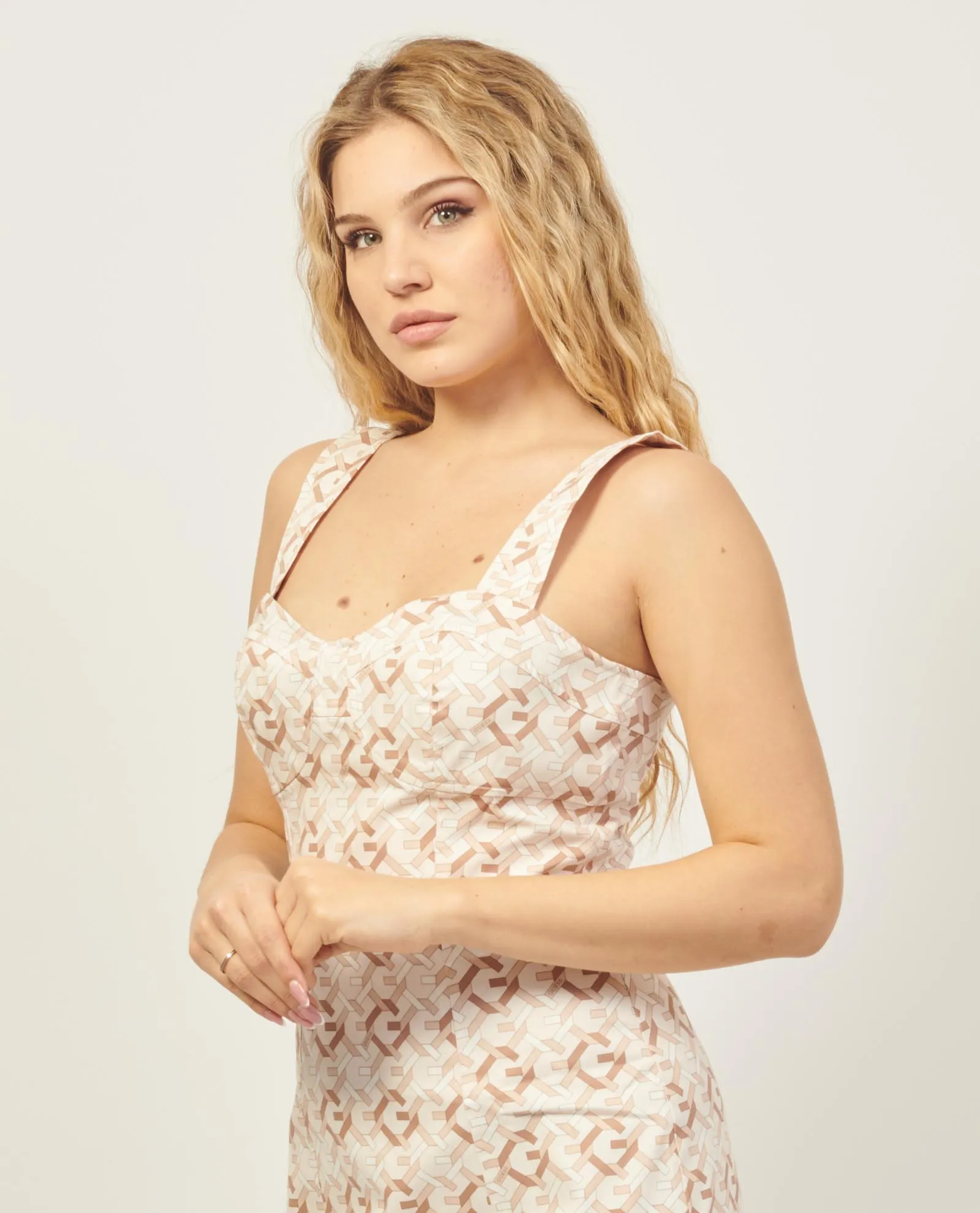 Mini abito Guess con logo G senza maniche