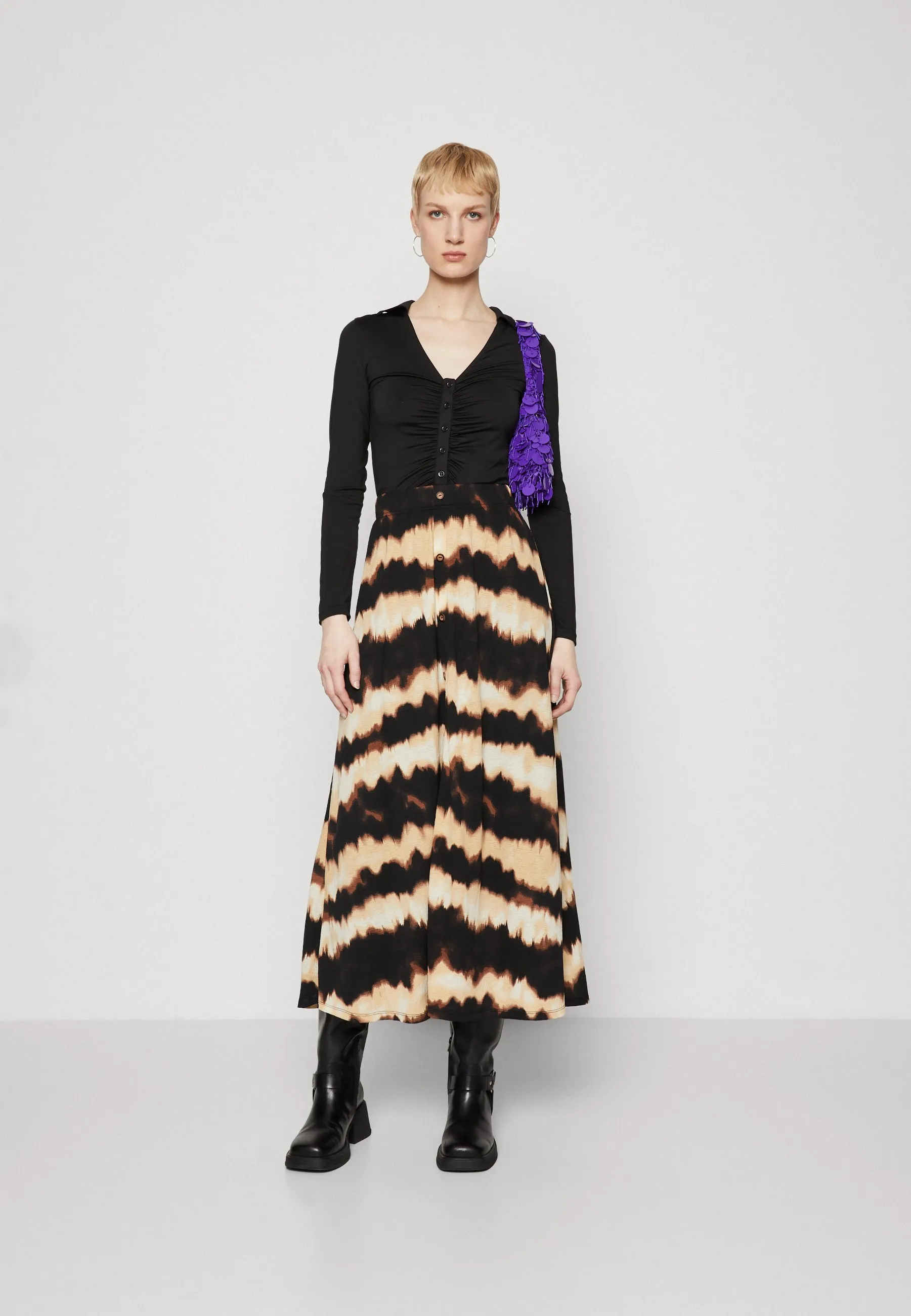 ONLPELLA SKIRT - Gonna a campana