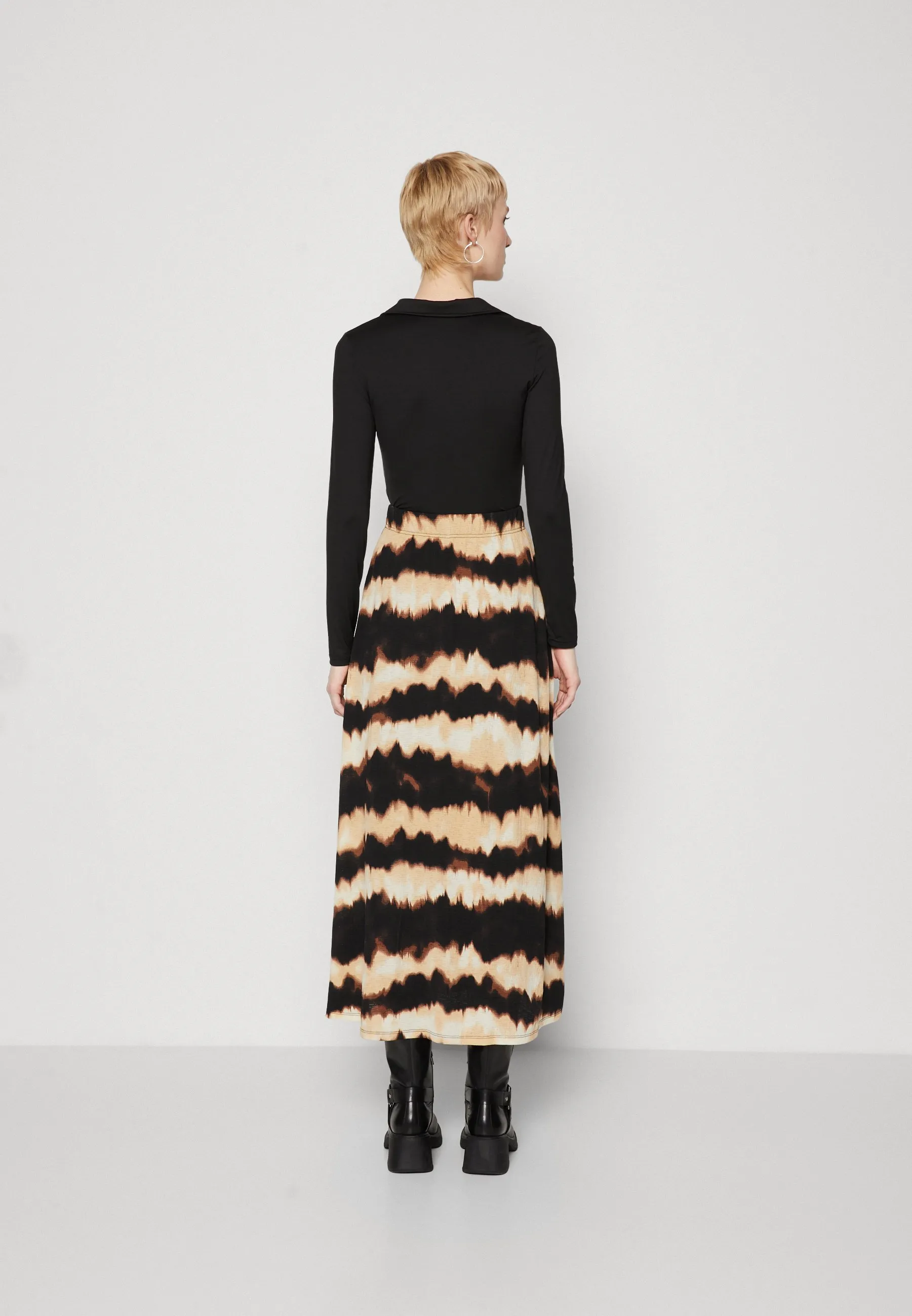 ONLPELLA SKIRT - Gonna a campana