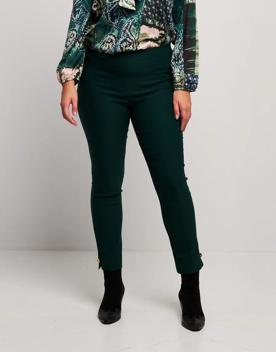 Pantalone con spacchetti e bottone
