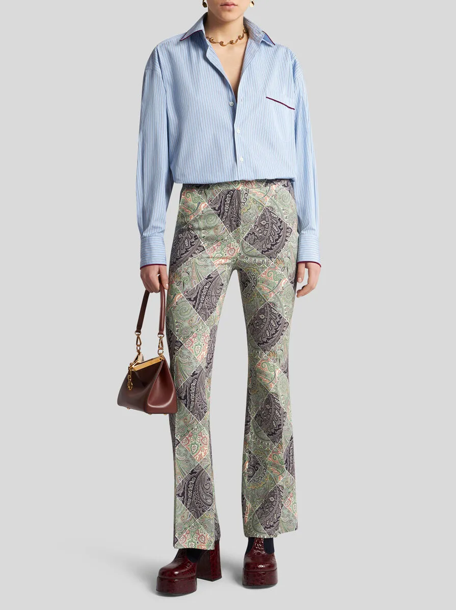 PANTALONI FLARE IN CADY STAMPATO