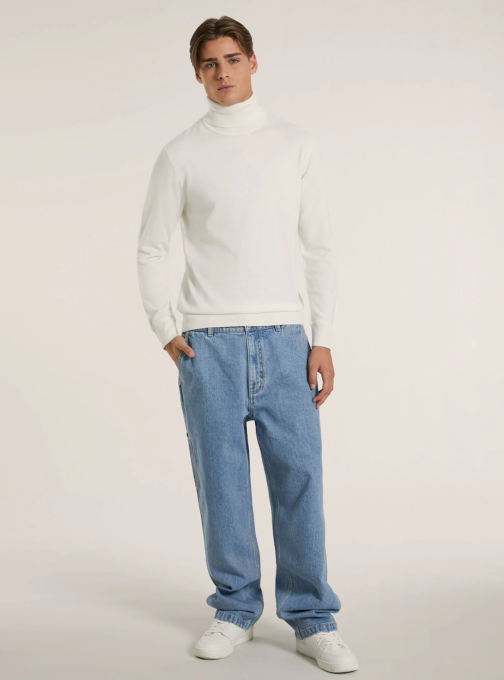 Pullover collo alto in viscosa