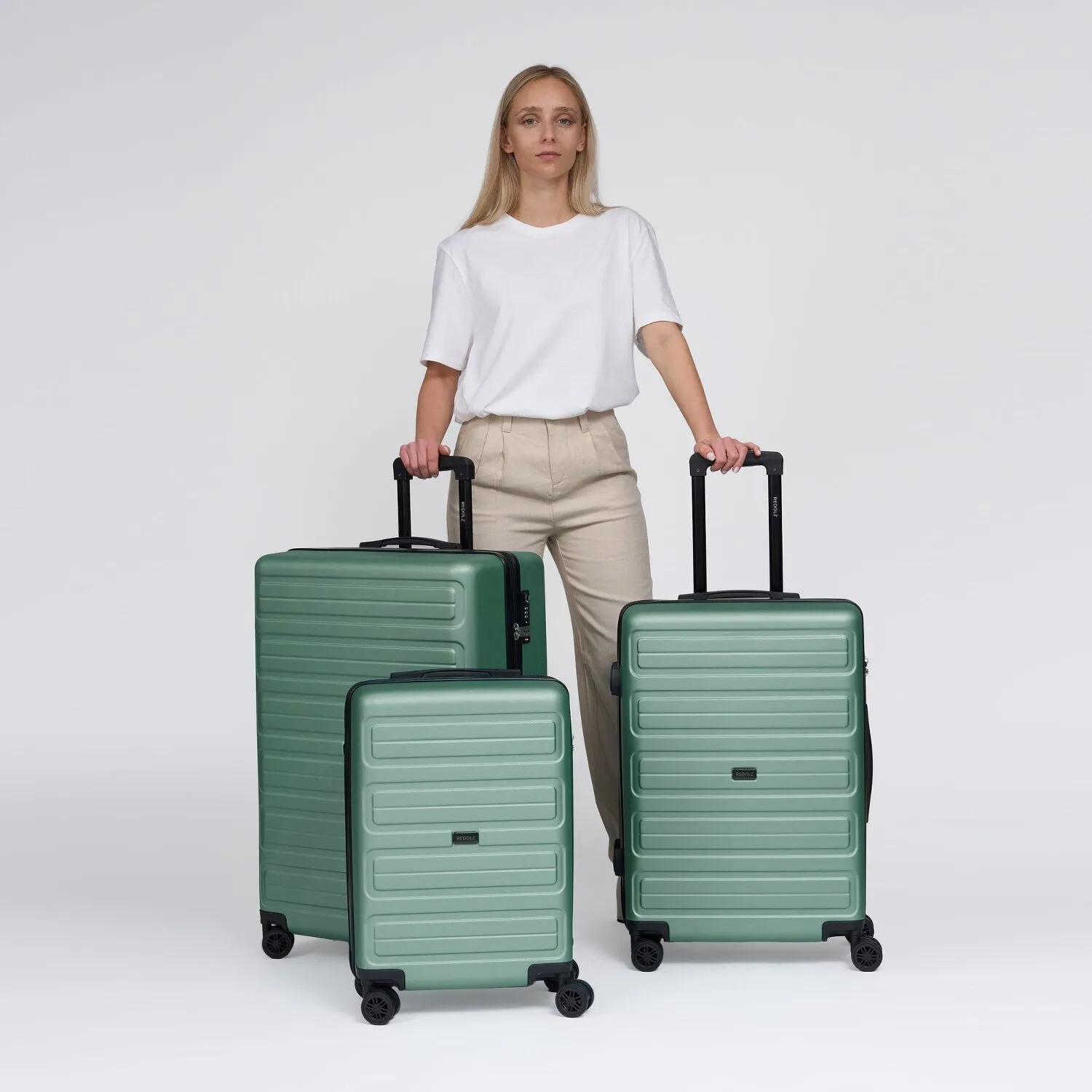 Redolz Essentials 08 3-SET 4 ruote Set di valigie 3 pezzi