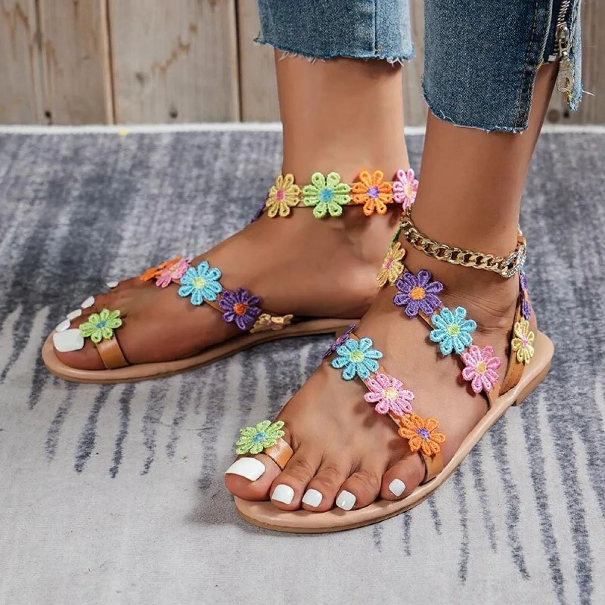Sandali da donna Nuova moda estiva Sandali piatti gladiatore Sandali da spiaggia floreali Boho per il tempo libero da donna Tagl