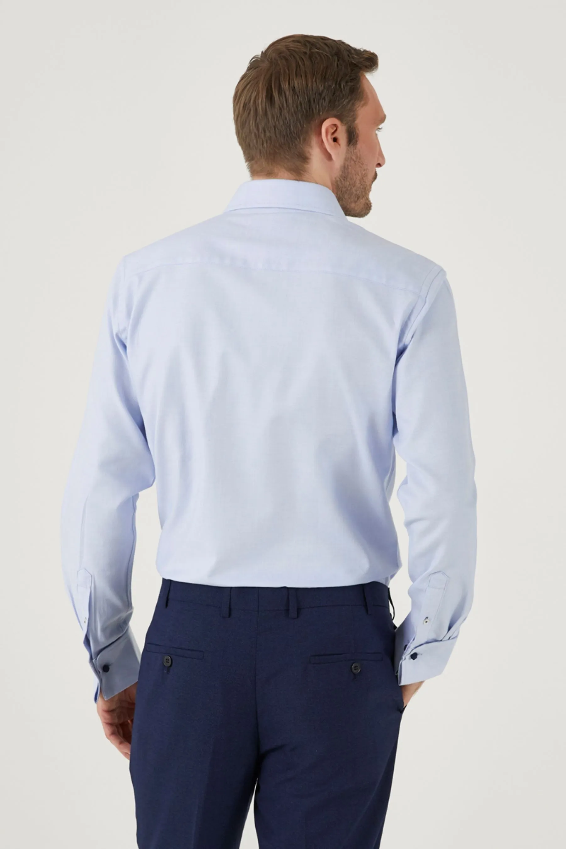 Skopes - Camicia in tessuto a pallini con polsino doppio