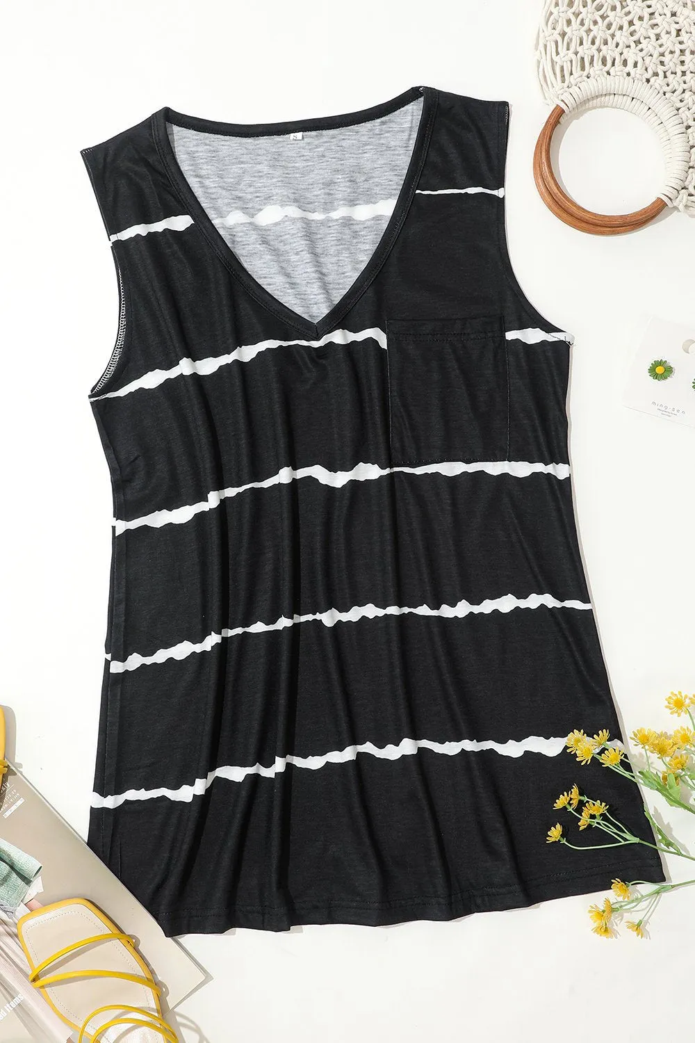 T-shirt con gilet a righe stampata