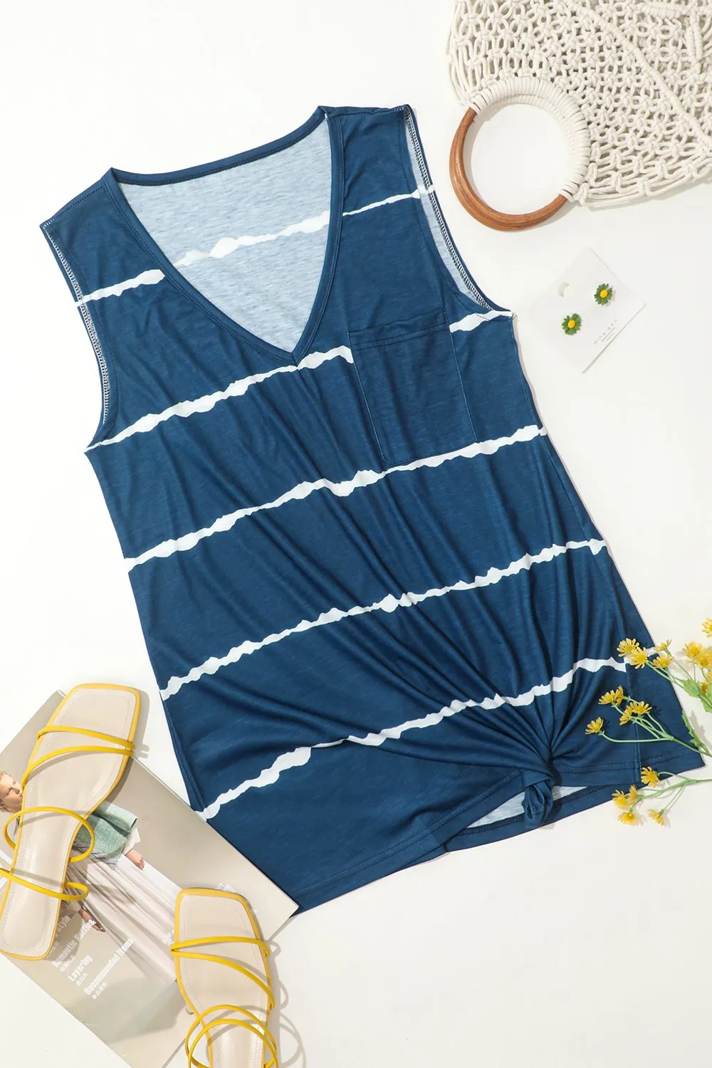 T-shirt con gilet a righe stampata